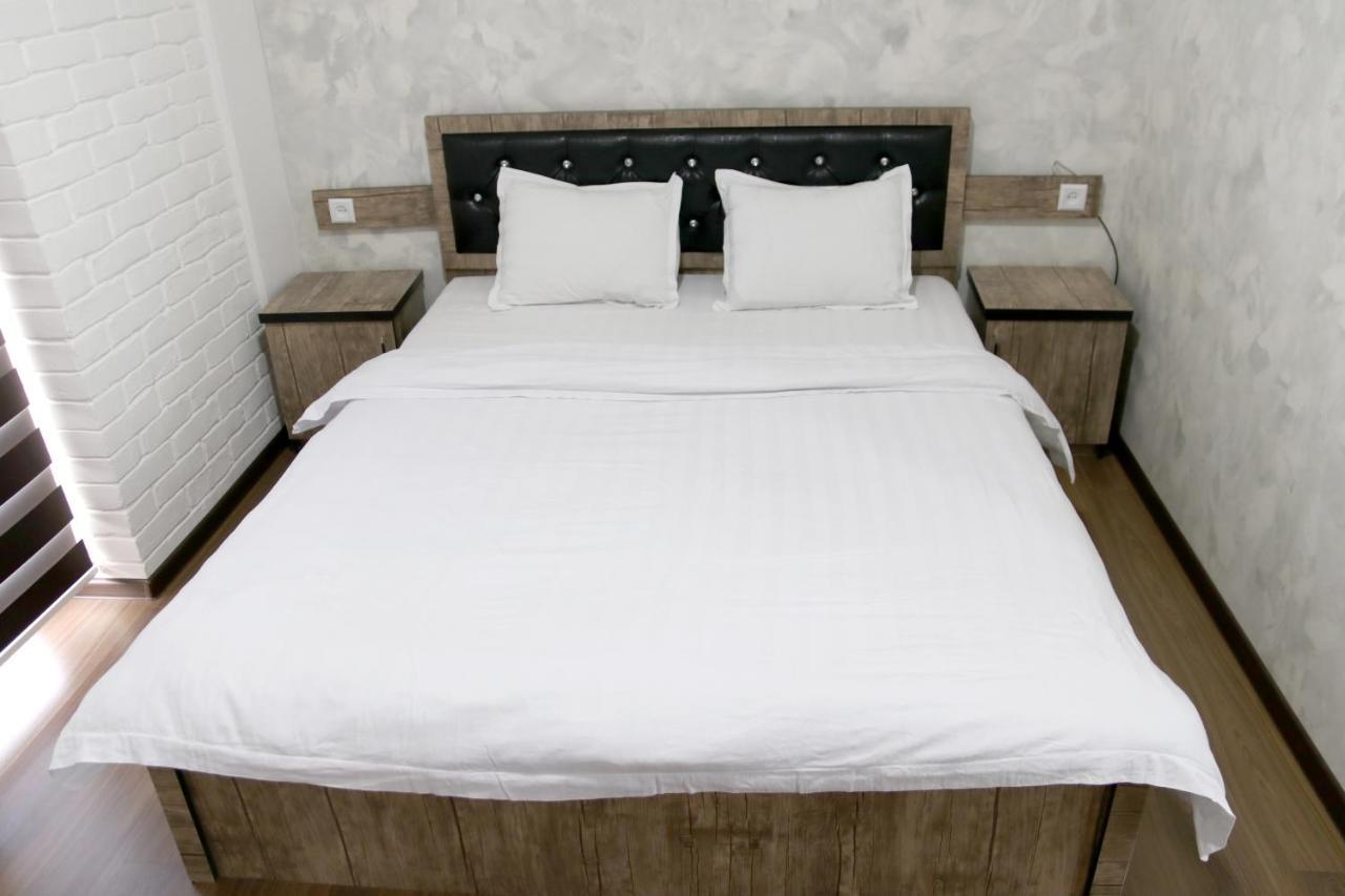 Orion Hotel Tasjkent Buitenkant foto